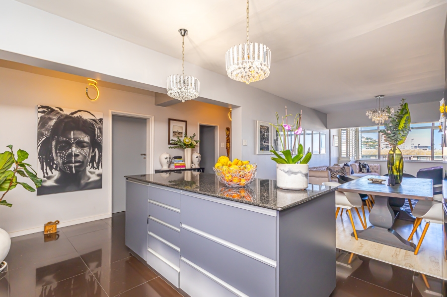 To Let 3 Bedroom Property for Rent in Sea Point Western Cape